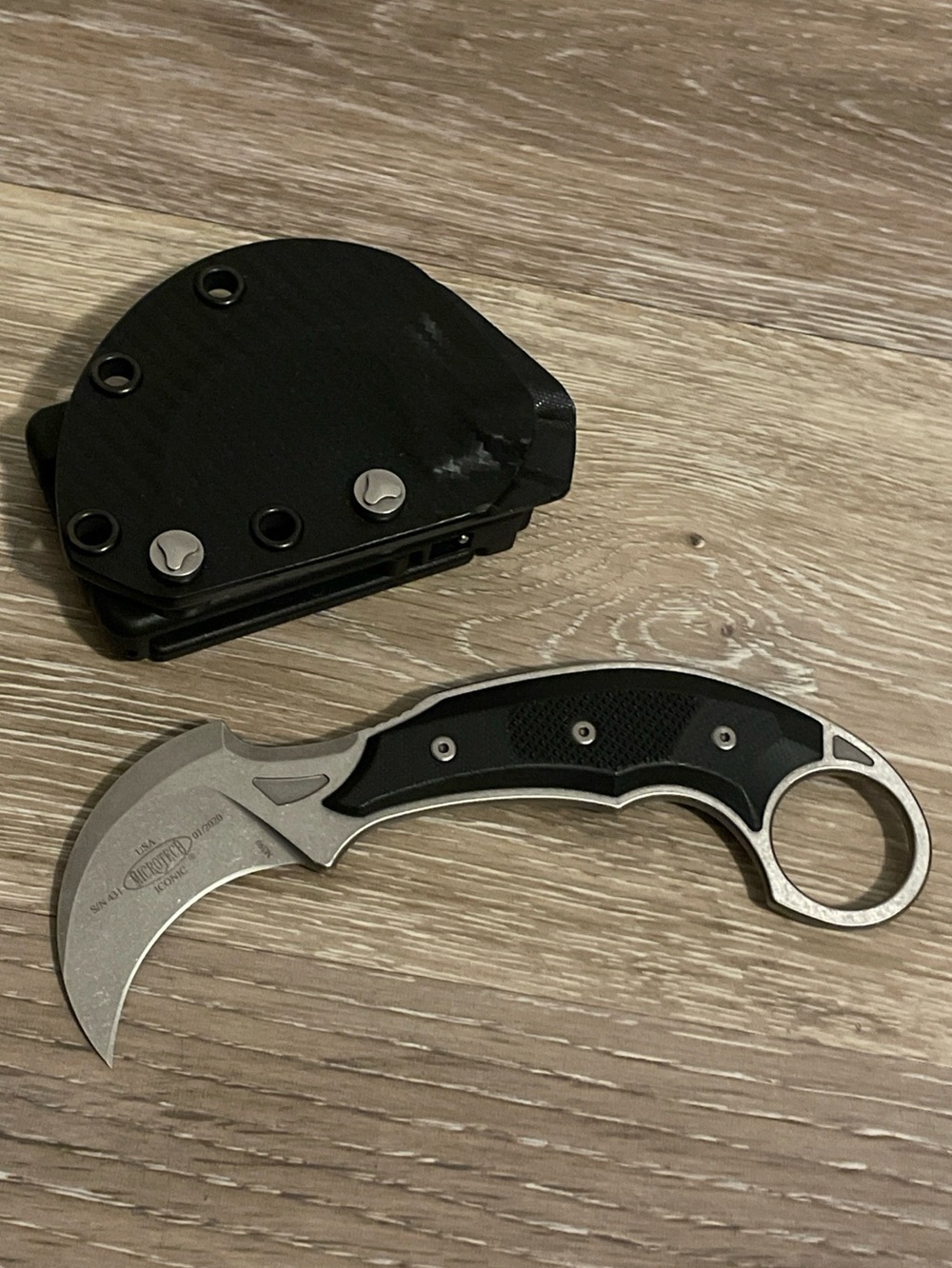 Micro Tech X Bastinelli Iconic Fix Blade Karambit